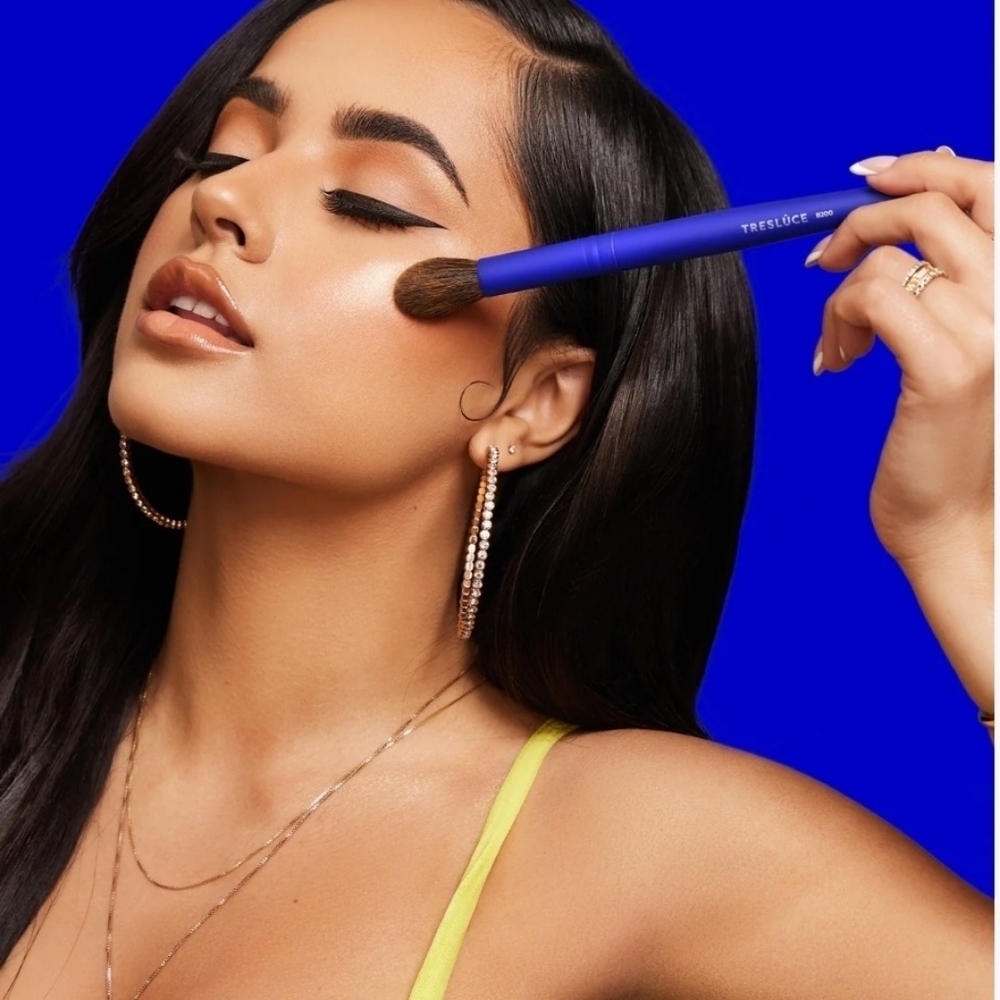 Treslúce Beauty ✦ Lucete Highlighter Palette ✦ Blue Agave Glow Vegan Mirror OS